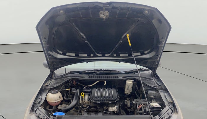 2019 Volkswagen Polo HIGHLINE PLUS 1.0 16 ALLOY, Petrol, Manual, 38,824 km, Open Bonet