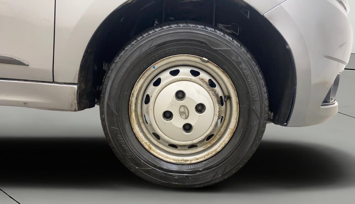 2018 Tata Tiago XM PETROL, Petrol, Manual, 1,21,475 km, Right Front Wheel