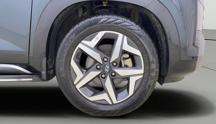2025 Hyundai ALCAZAR Executive 7 STR 1.5 Turbo GDi Petrol MT, Petrol, Manual, 4,012 km, Right Front Wheel