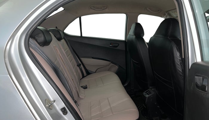 2018 Hyundai Xcent S 1.2, Petrol, Manual, 73,540 km, Right Side Rear Door Cabin