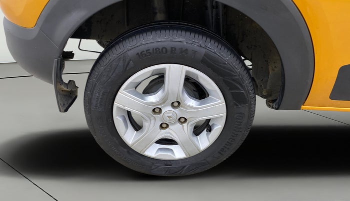 2019 Renault TRIBER RXZ, Petrol, Manual, 66,095 km, Right Rear Wheel