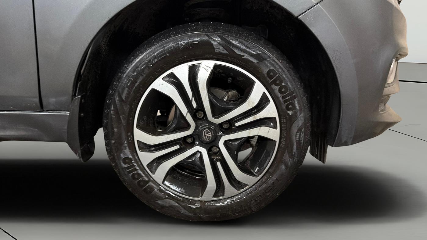 2024 Tata TIGOR XZA Plus iCNG , CNG, Automatic, 32,813 km, Right Front Wheel