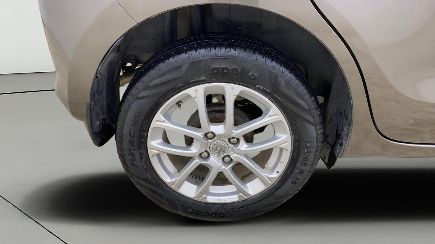 2018 Maruti Swift ZXI AMT, Petrol, Automatic, 37,103 km, Right Rear Wheel