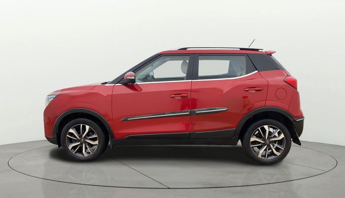2019 Mahindra XUV300 W8 (O) 1.5 DIESEL, Diesel, Manual, 62,977 km, Left Side