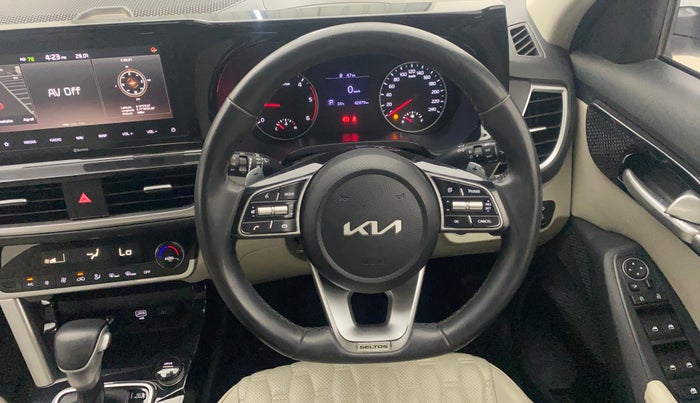 2022 KIA SELTOS HTX 1.5 DIESEL AT, Diesel, Automatic, 62,878 km, Steering Wheel Close Up