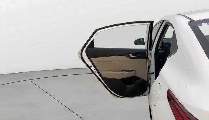 2018 Hyundai Verna 1.6 VTVT SX O, Petrol, Manual, 55,654 km, LHS Rear Door