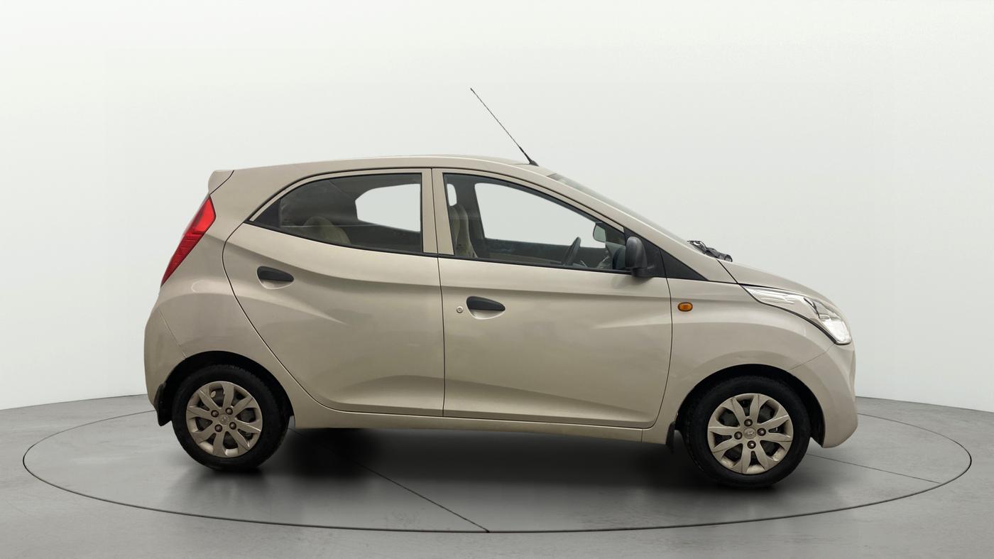 2014 Hyundai Eon MAGNA +, Petrol, Manual, 39,876 km, Right Side View