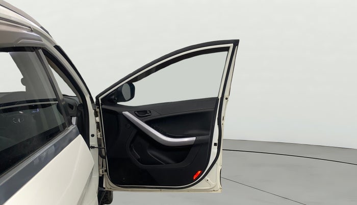 2021 Tata NEXON XM PETROL, Petrol, Manual, 60,176 km, RHS Front Door