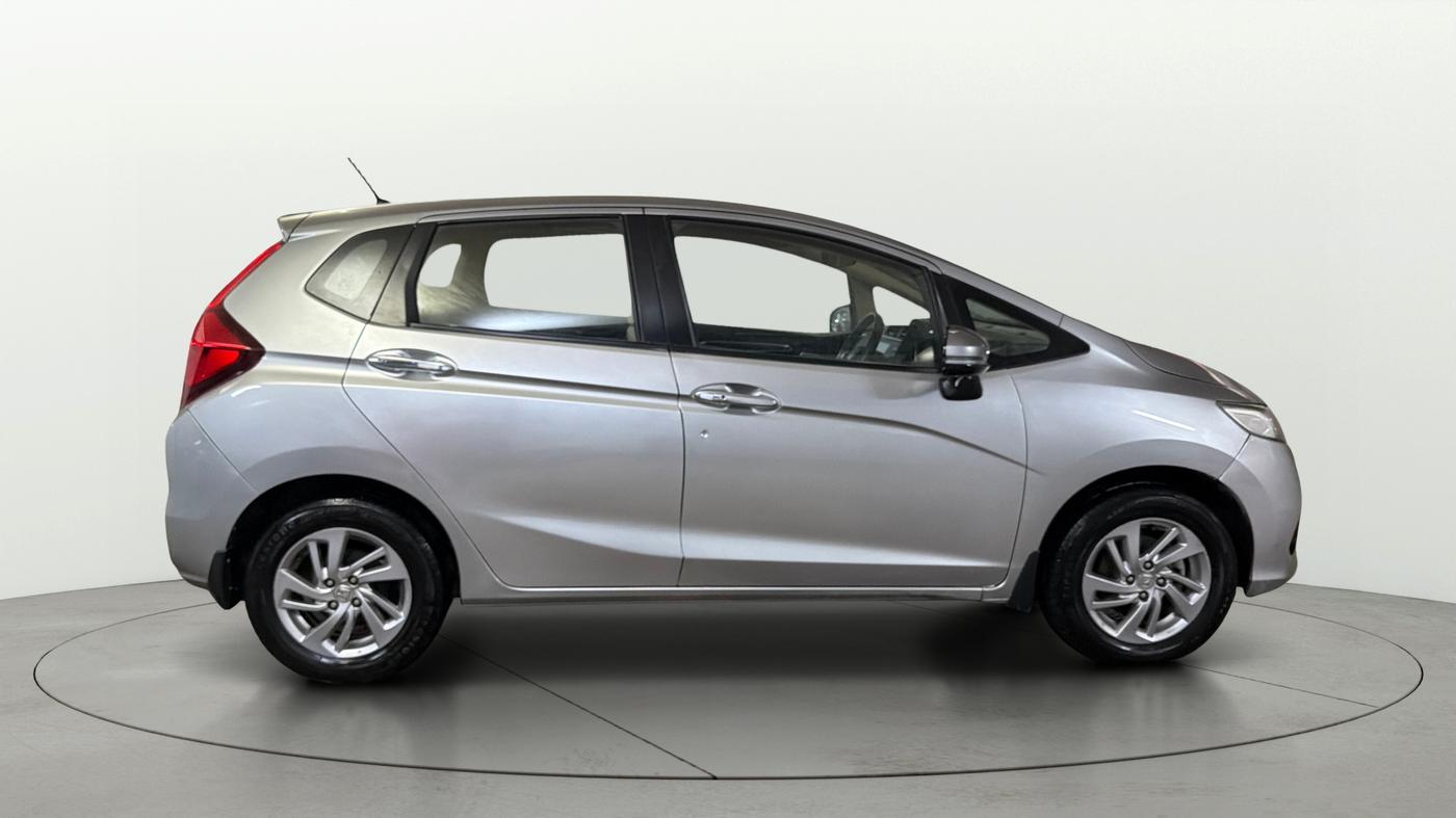 2021 Honda Jazz 1.2L I-VTEC VX CVT, Petrol, Automatic, 48,547 km, Right Side View
