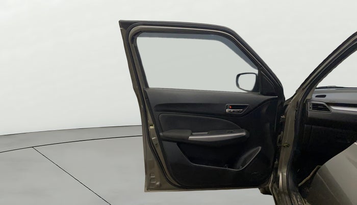 2021 Maruti Swift ZXI, Petrol, Manual, 30,386 km, LHS Front Door