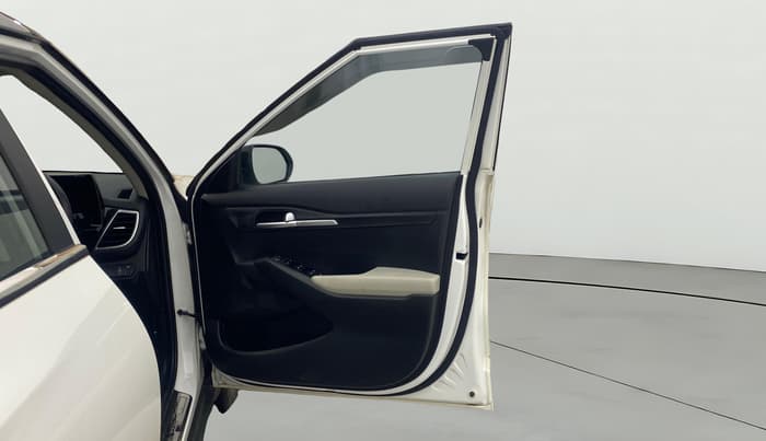2021 KIA SELTOS HTK PLUS 1.5 IMT, Petrol, Manual, 27,229 km, RHS Front Door