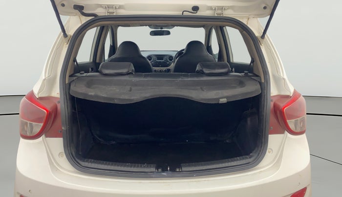 2015 Hyundai Grand i10 ASTA (O) 1.2 KAPPA VTVT, Petrol, Manual, 92,198 km, Boot Open Zoomed View