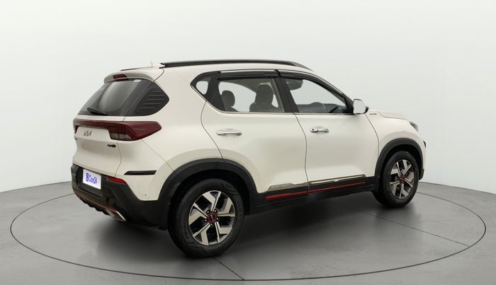 2021 KIA SONET GTX PLUS 1.5 AT, Diesel, Automatic, 39,311 km, Right Back Diagonal