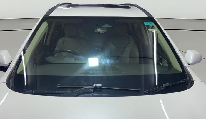 2021 Mahindra XUV700 AX 7 LUXURY P AT 7 STR, Petrol, Automatic, 59,814 km, Front Windshield