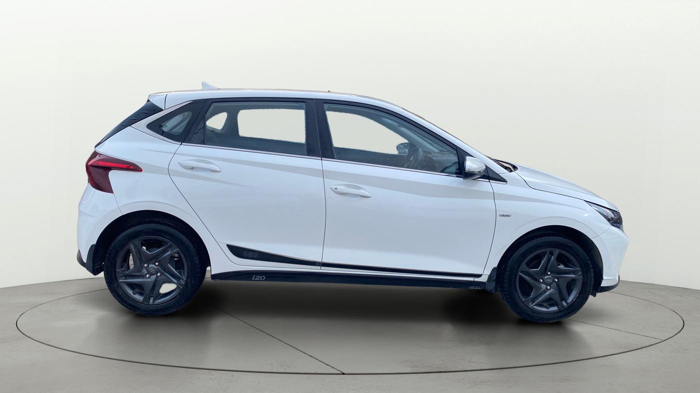 2022 Hyundai NEW I20 Sportz 1.2 IVT, Petrol, Automatic, 20,494 km, Right Side View