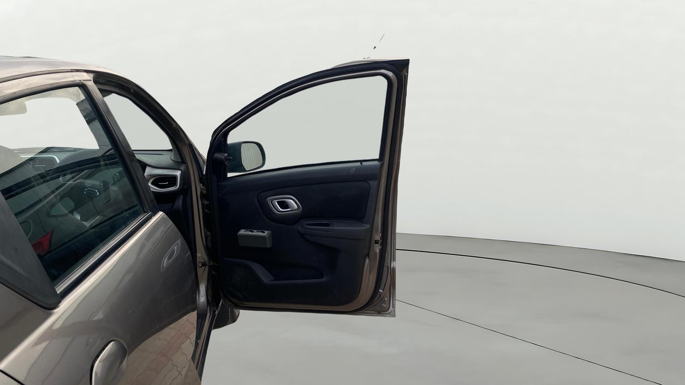 2021 Datsun Go T, Petrol, Manual, 29,294 km, RHS Front Door