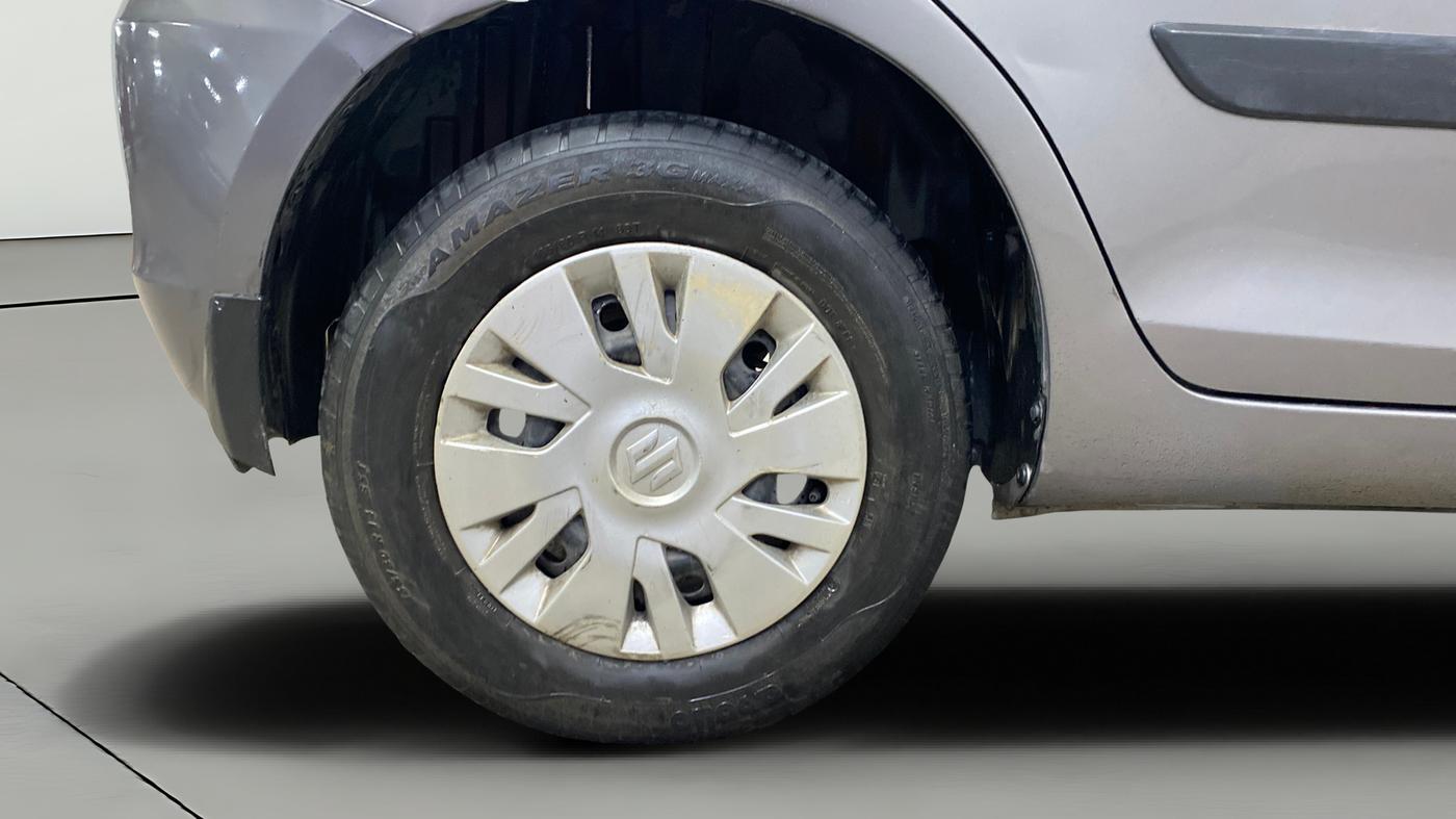 2014 Maruti Swift VXI, Petrol, Manual, 12,345 km, Right Rear Wheel