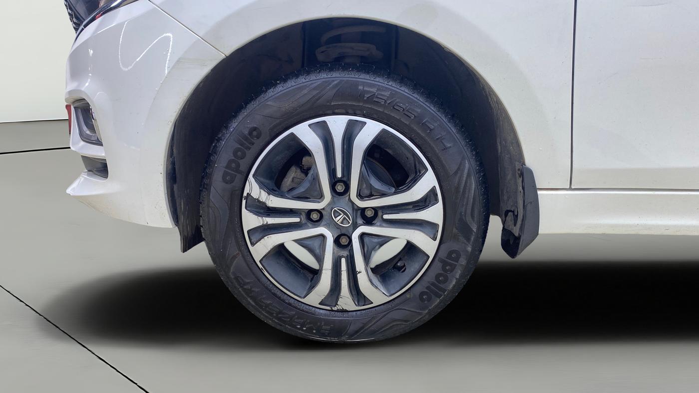2023 Tata Tiago XZ PLUS CNG, CNG, Manual, 17,118 km, Left Front Wheel
