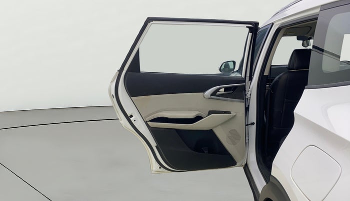 2022 KIA CARENS PRESTIGE 1.5 PETROL 7 STR, Petrol, Manual, 27,534 km, LHS Rear Door