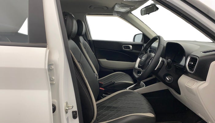 2024 Hyundai VENUE S (O) 1.0 Turbo Petrol DCT, Petrol, Automatic, 15,043 km, Right Side Front Door Cabin