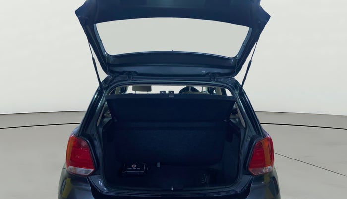 2017 Volkswagen Polo HIGHLINE1.2L, Petrol, Manual, 44,113 km, Boot Open Zoomed View