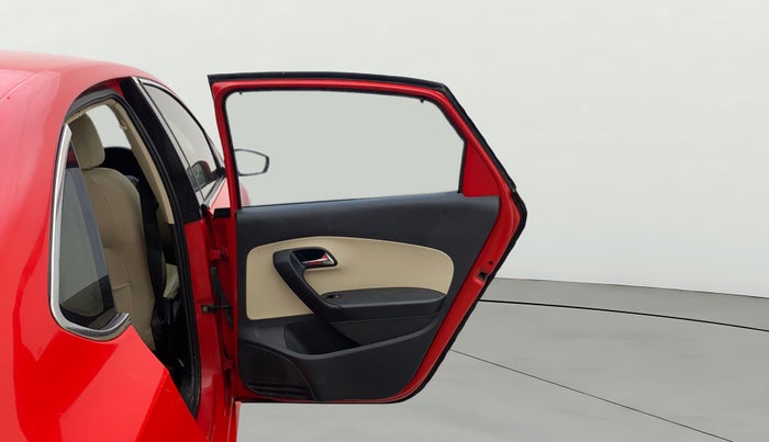 2017 Skoda Rapid 1.5 TDI CR ACTIVE, Diesel, Manual, 1,56,987 km, RHS Rear Door