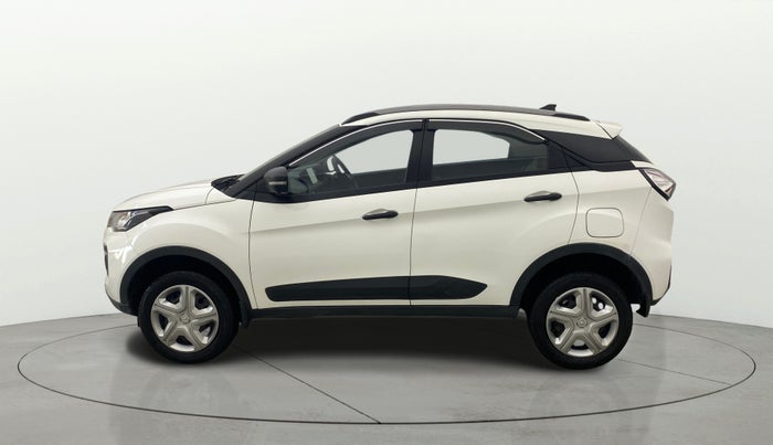 2023 Tata NEXON XM PETROL, Petrol, Manual, 27,285 km, Left Side