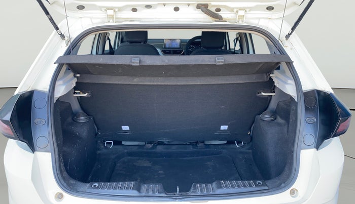 2021 Tata ALTROZ XT DIESEL, Diesel, Manual, 93,147 km, Boot Open Zoomed View