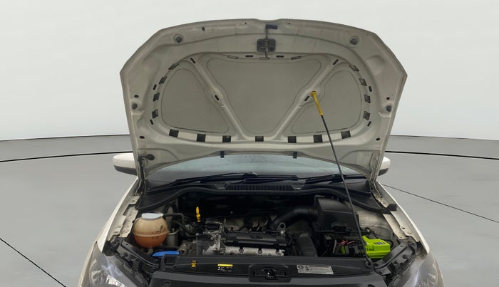 2015 Volkswagen Polo TRENDLINE 1.2L PETROL, Petrol, Manual, 60,768 km, Open Bonet