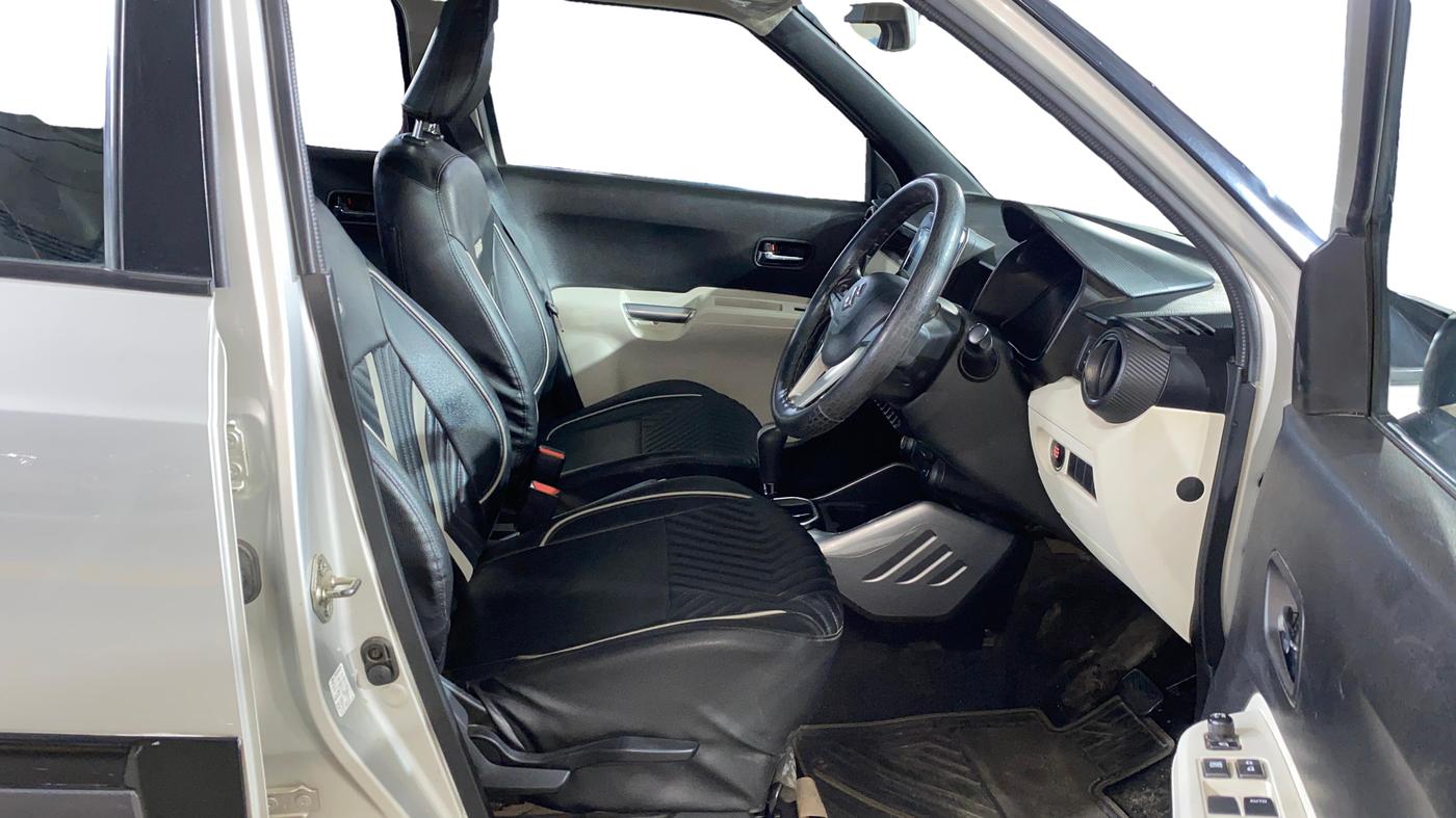 2021 Maruti IGNIS ALPHA 1.2 AMT, Petrol, Automatic, 29,402 km, Right Side Front Door Cabin