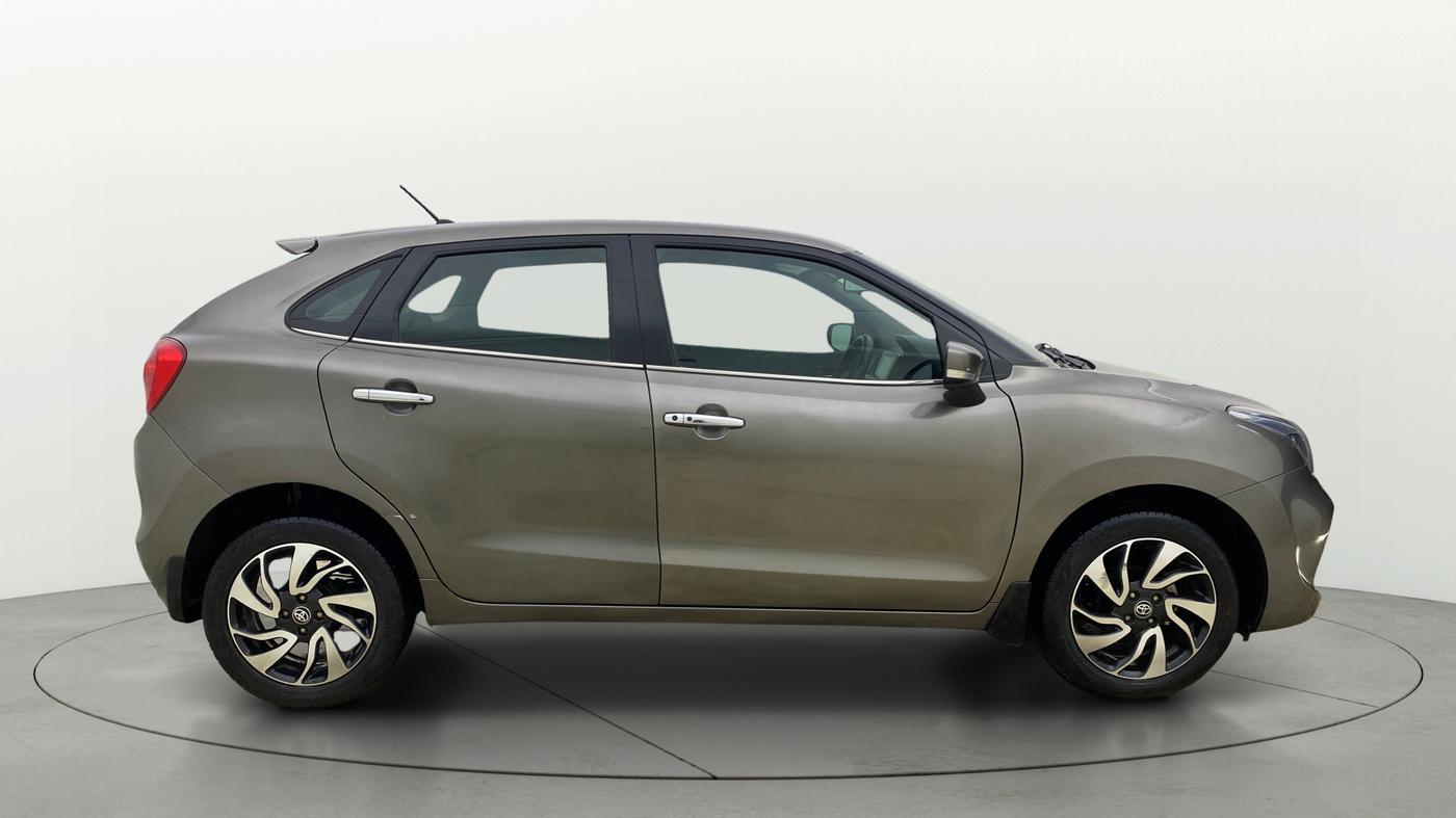 2021 Toyota Glanza V, Petrol, Manual, 61,998 km, Right Side View