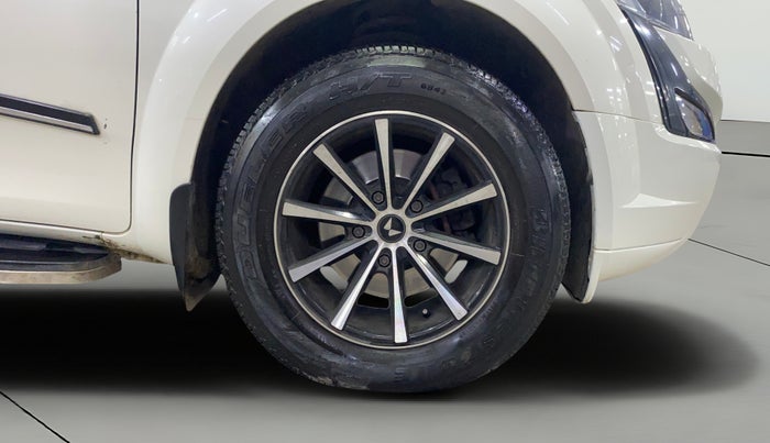 2021 Mahindra XUV500 W5, Diesel, Manual, 98,119 km, Right Front Wheel