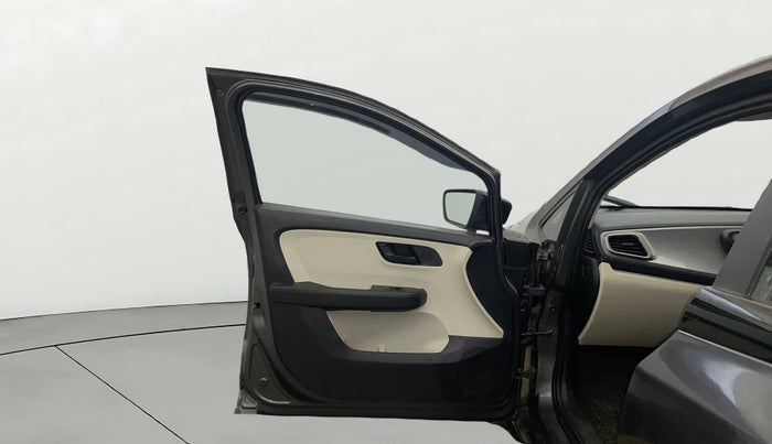 2023 Tata ALTROZ XM PLUS SUNROOF, Petrol, Manual, 23,443 km, LHS Front Door