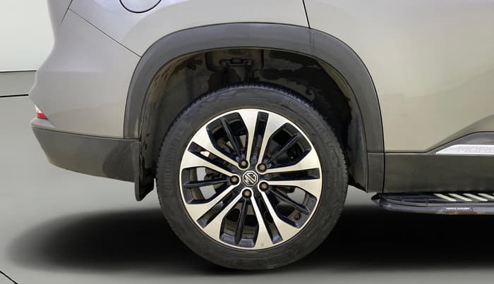 2021 MG HECTOR PLUS SHARP 1.5 PETROL TURBO CVT 6-STR, Petrol, Automatic, 25,645 km, Right Rear Wheel