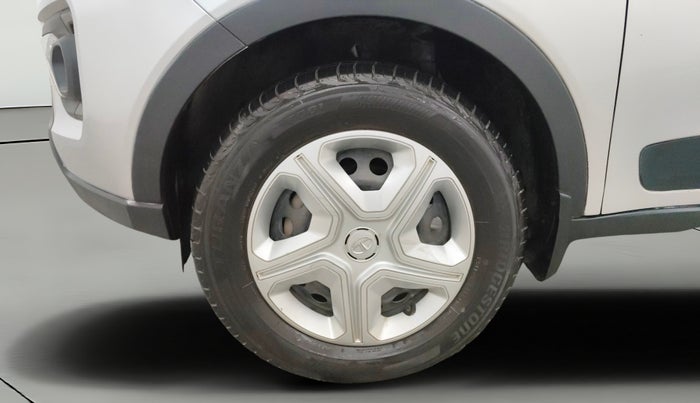 2020 Tata NEXON XMA SUNROOF PETROL, Petrol, Automatic, 62,774 km, Left Front Wheel