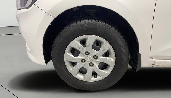 2016 Hyundai Elite i20 MAGNA 1.2, Petrol, Manual, 33,143 km, Left Front Wheel