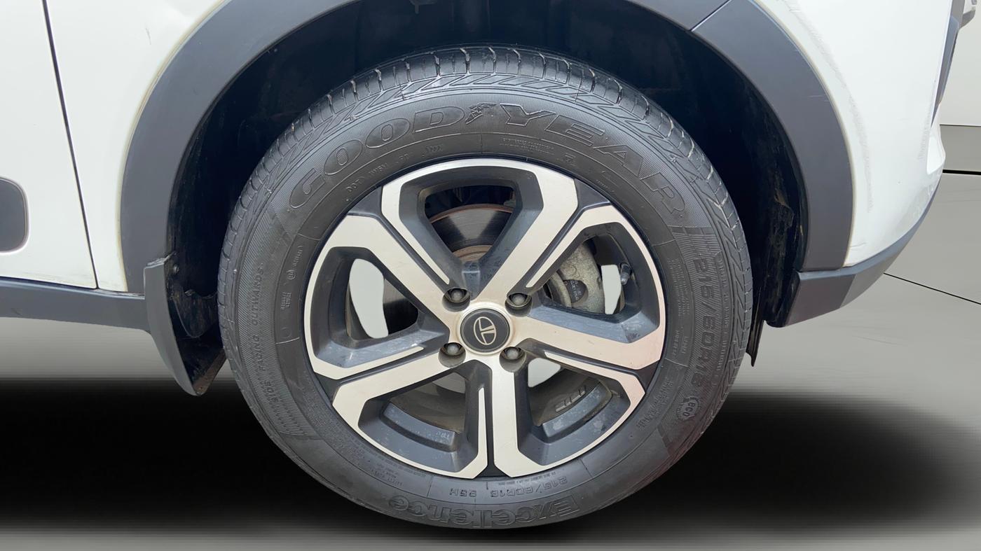 2021 Tata NEXON XZ PLUS PETROL, Petrol, Manual, 43,746 km, Right Front Wheel