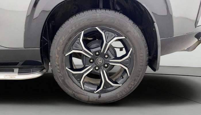 2025 Tata Curvv Creative 1.2 Petrol 7DCA, CNG, Automatic, 19,564 km, Left Rear Wheel