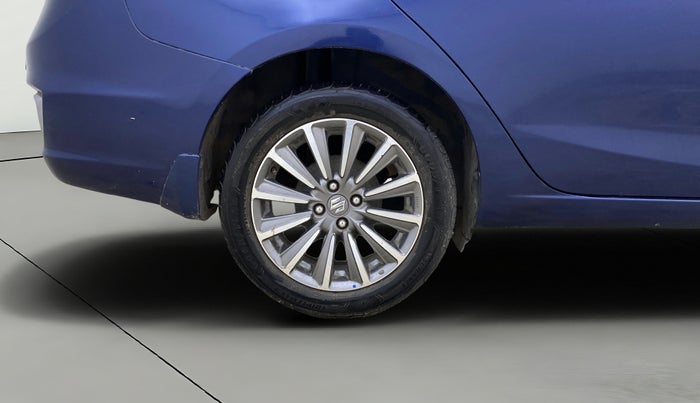 2018 Maruti Ciaz ALPHA 1.5 SHVS PETROL, Petrol, Manual, 66,393 km, Right Rear Wheel
