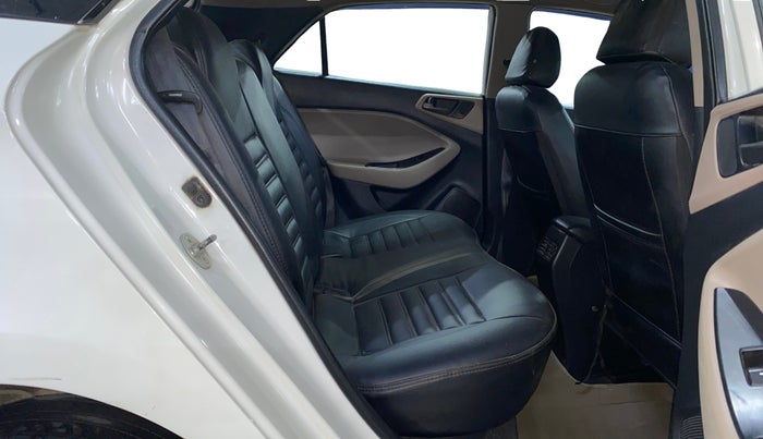 2018 Hyundai Elite i20 SPORTZ 1.2, Petrol, Manual, 1,00,499 km, Right Side Rear Door Cabin