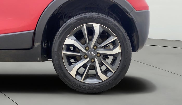 2021 Mahindra XUV300 W8 (O) 1.2 PETROL, Petrol, Manual, 55,687 km, Left Rear Wheel