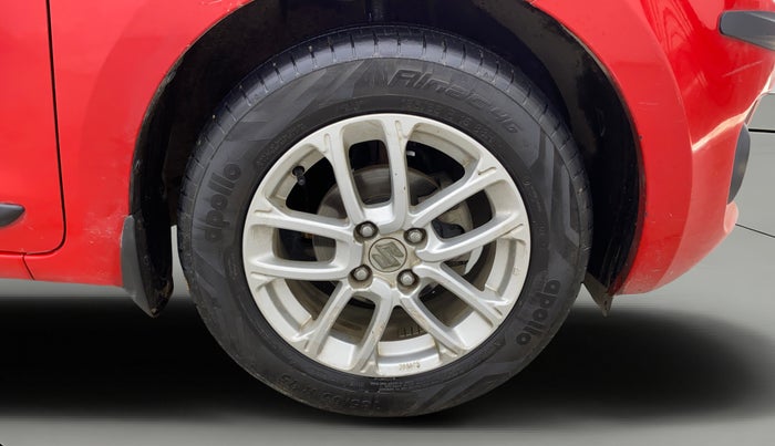 2018 Maruti Swift ZXI AMT, Petrol, Automatic, 39,255 km, Right Front Wheel