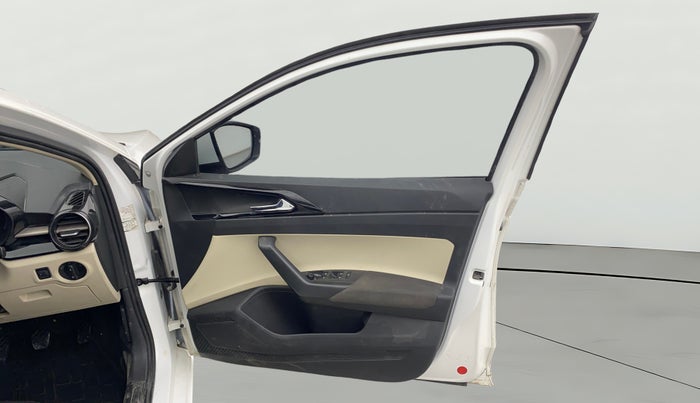 2023 Skoda SLAVIA Ambition 1.5L TSI, Petrol, Manual, 52,161 km, RHS Front Door