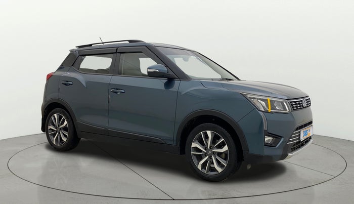 2021 Mahindra XUV300 W8 (O) 1.2 PETROL AMT, CNG, Automatic, 39,619 km, Right Front Diagonal