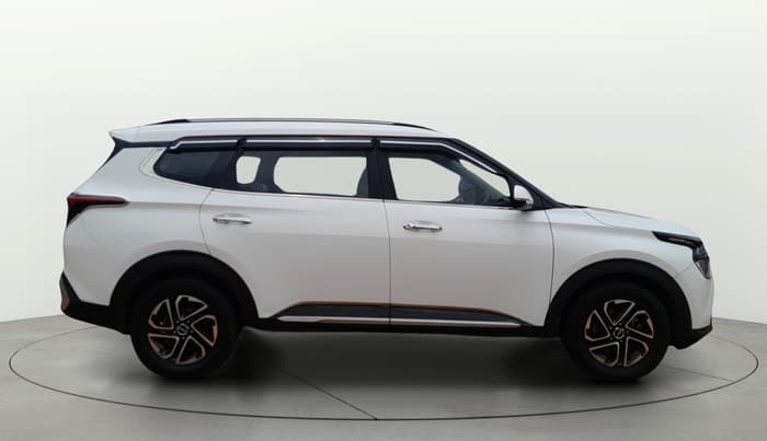 2022 KIA CARENS LUXURY PLUS 1.5 DIESEL AT 6 STR, Diesel, Automatic, 1,38,060 km, Right Side View