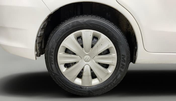 2016 Maruti Ertiga VXI, Petrol, Manual, 45,134 km, Right Rear Wheel