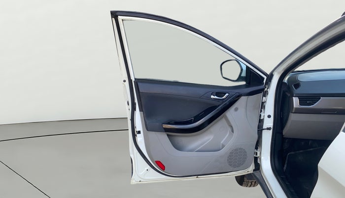 2019 Tata NEXON XZ PLUS PETROL DUAL TONE, Petrol, Manual, 1,15,251 km, LHS Front Door