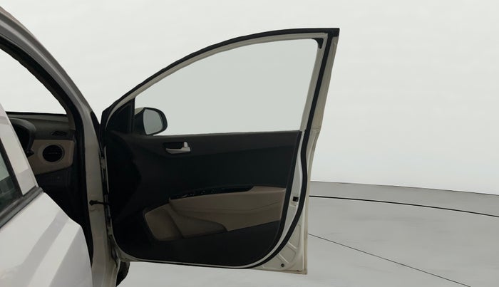 2017 Hyundai Grand i10 SPORTZ (O) AT 1.2 KAPPA VTVT, Petrol, Automatic, 38,356 km, RHS Front Door