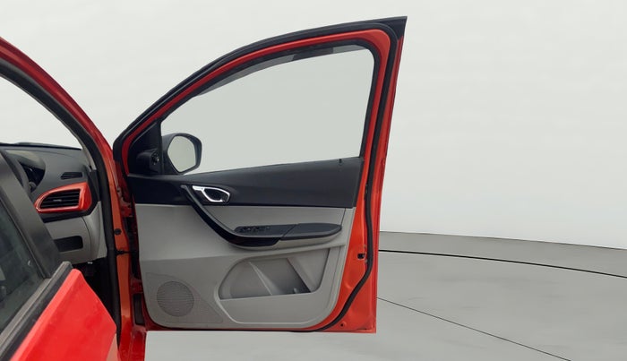 2020 Tata Tiago XZA PLUS DUAL TONE PETROL, Petrol, Automatic, 31,718 km, RHS Front Door