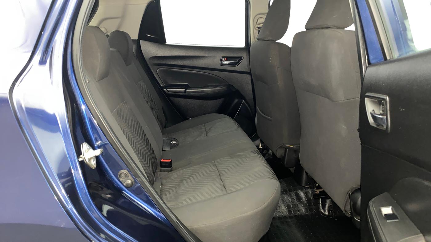 2019 Maruti Swift VXI AMT, Petrol, Automatic, 1,30,653 km, Right Side Rear Door Cabin